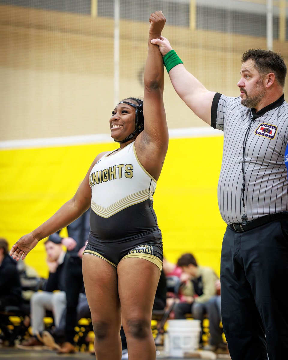ChaseMatteson's tweet photo. Tonight on @1011_News at 6PM, meet Journie Lott. A Lincoln Southeast Wrestler who is deaf. Journie uses sign language and an interpreter to compete. 

This season Journie has 22 varsity bout wins and is shining in her freshman year.

(@1011_News, @LSEAthletics) #nebpreps https://t.co/VwxdJheTr6