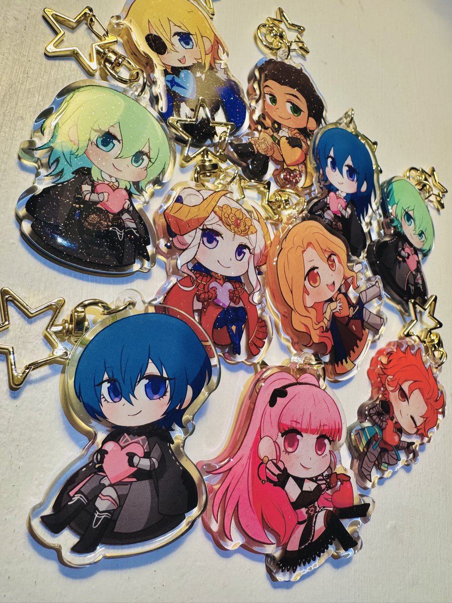 my store is secretly open 🤫

sushiru.etsy.com