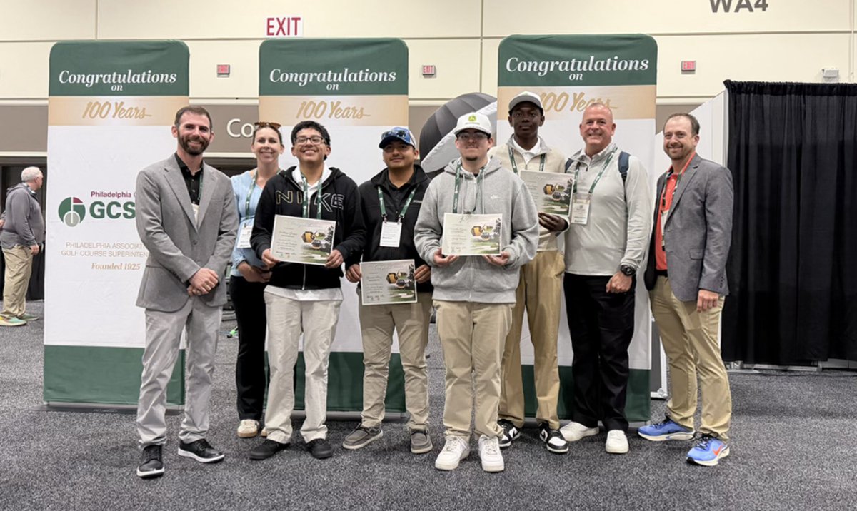 BorRazu13's tweet image. Also can’t forget the 2nd Annual High School Science Invitational winners South Fork High School. @TyRobbTurf and I help advise them leading up to this years event @GCSAAConference @NationalFFA @turf_talk1 @MCSDFlorida