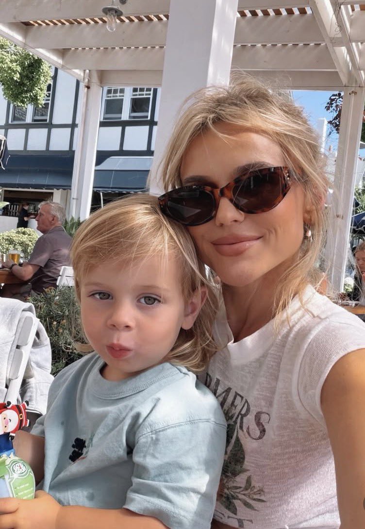 Looking more like his dad the more he grows up 

<a href="/CillianRp/">Cillian Murphy (Parody)</a>