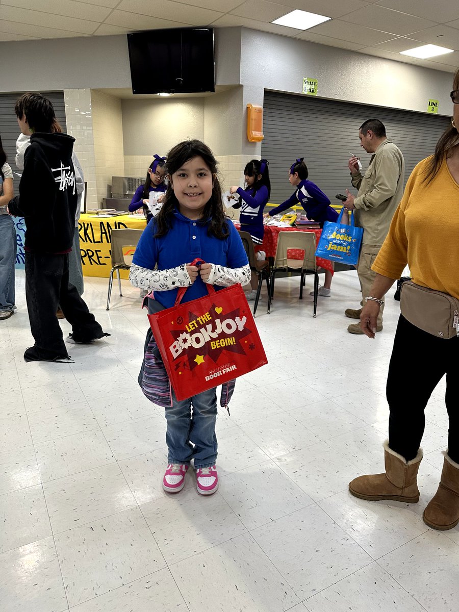 DolphinTerraceE's tweet photo. 📚🎉 World Read Aloud Day at Dolphin Terrace!
We dove into stories with games, activities, and lots of smiles — all made possible by our amazing hosts at Parkland High School.

Reading is more fun when we do it together! 🐬💙

#WorldReadAloudDay #DolphinTerrace https://t.co/nDx4pZsmQH