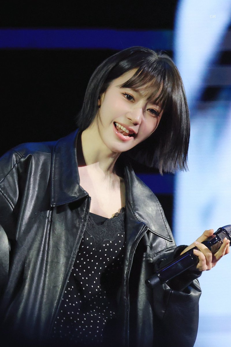 Sakura • 사쿠라 • 宮脇咲良 • サクラ 「260131」 📸 LE SSERAFIM • 르