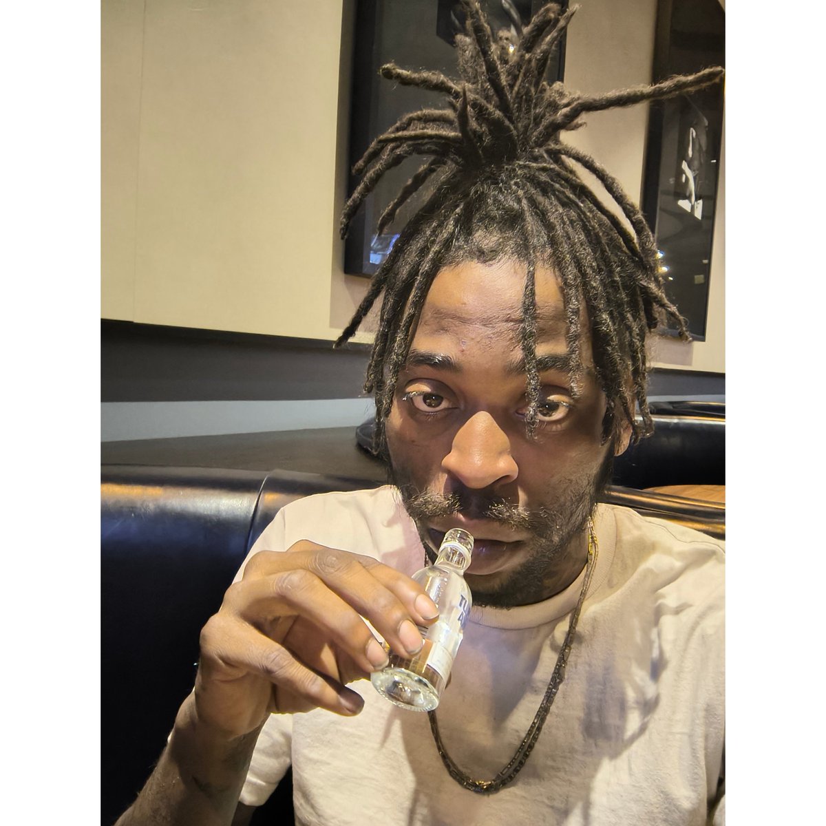 🍷