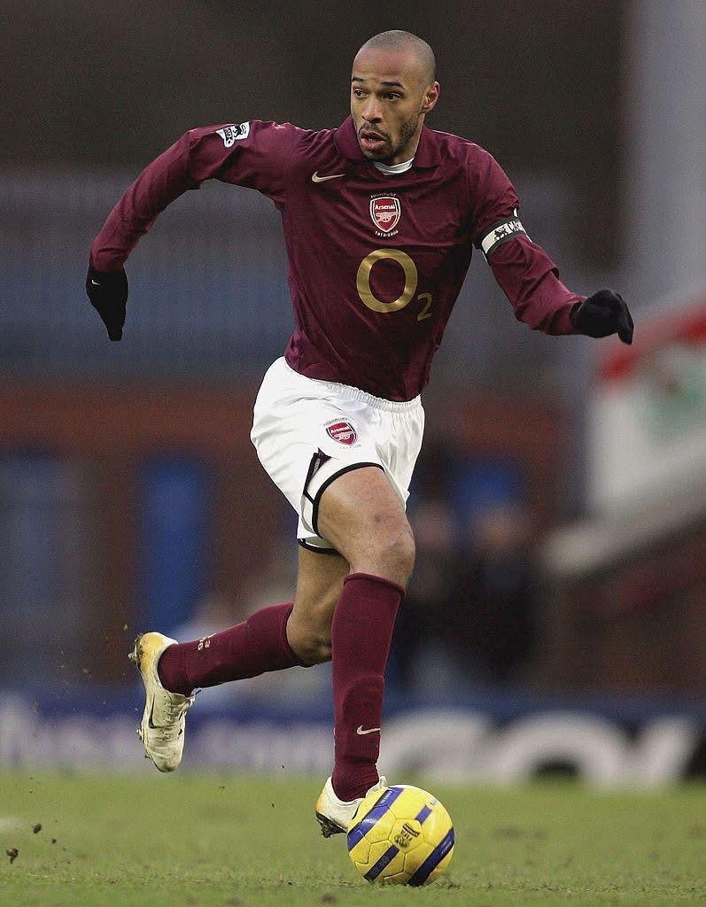 FTBLsection's tweet photo. THIERRY HENRY: “People remember me for my goals, for the elegance with which I played, but behind that image there were insecurities. When I arrived in the Premier League, many doubted me, they told me I was just a fast winger without goals. I even came to believe it myself, and every match was a battle against that inner voice that kept telling me I wasn’t enough.

With hard work, patience, and confidence, I transformed myself into a goal scorer, but I never forgot those days of doubt. That’s why every goal I scored was more than just a number: it was proof that faith in oneself can change a career.”