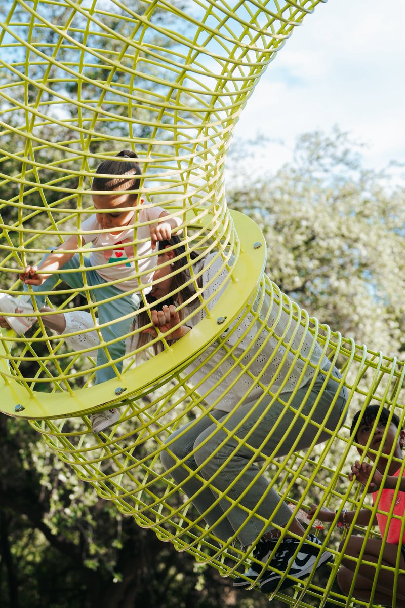 parquefundidora's tweet photo. ¡Es hora de jugar! 🛝🌟

📍 Zona Infantil Fundidora
🎟️ Acceso libre; sin costo

#ParqueFundidora #ZonaInfantilFundidora #Niños #Juegos #Infantil https://t.co/mpc5CLUbqq