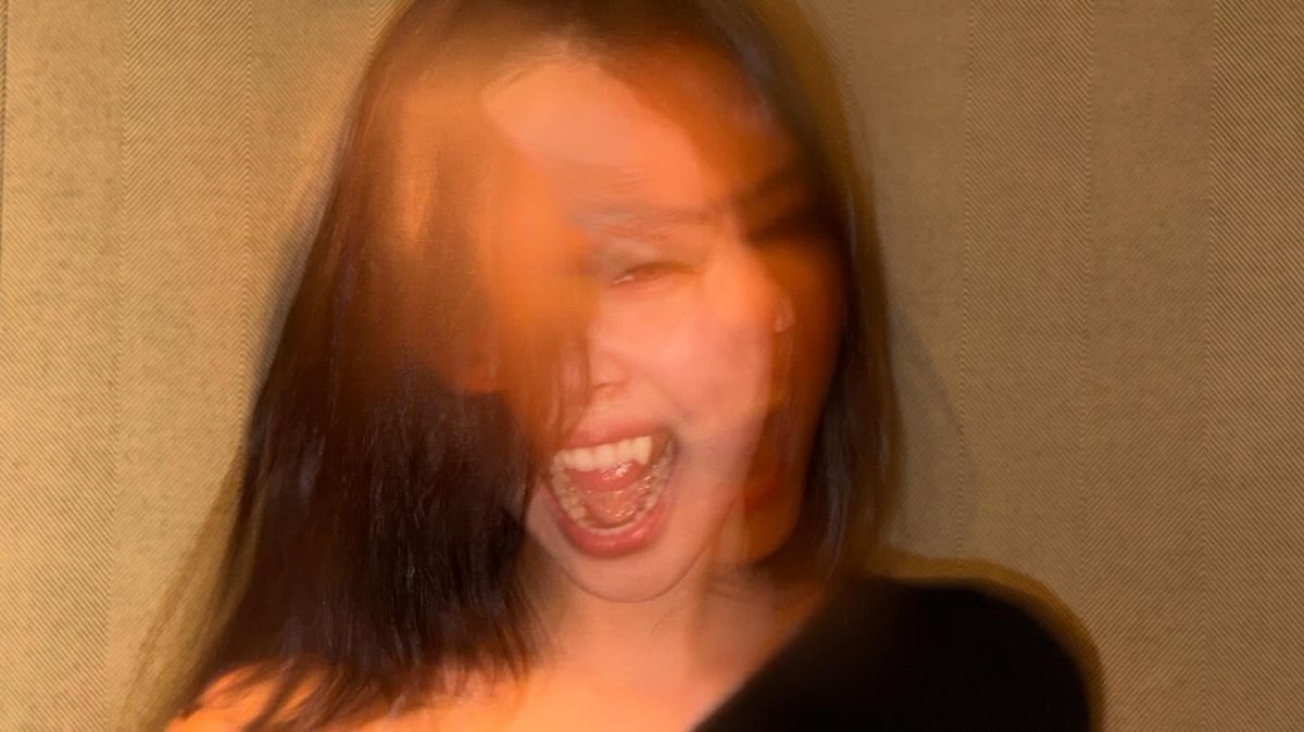 GENIUS9N's tweet image. JENNIE IG UPDATE FOR DRACULA REMIX OH MY GODD 😭😭