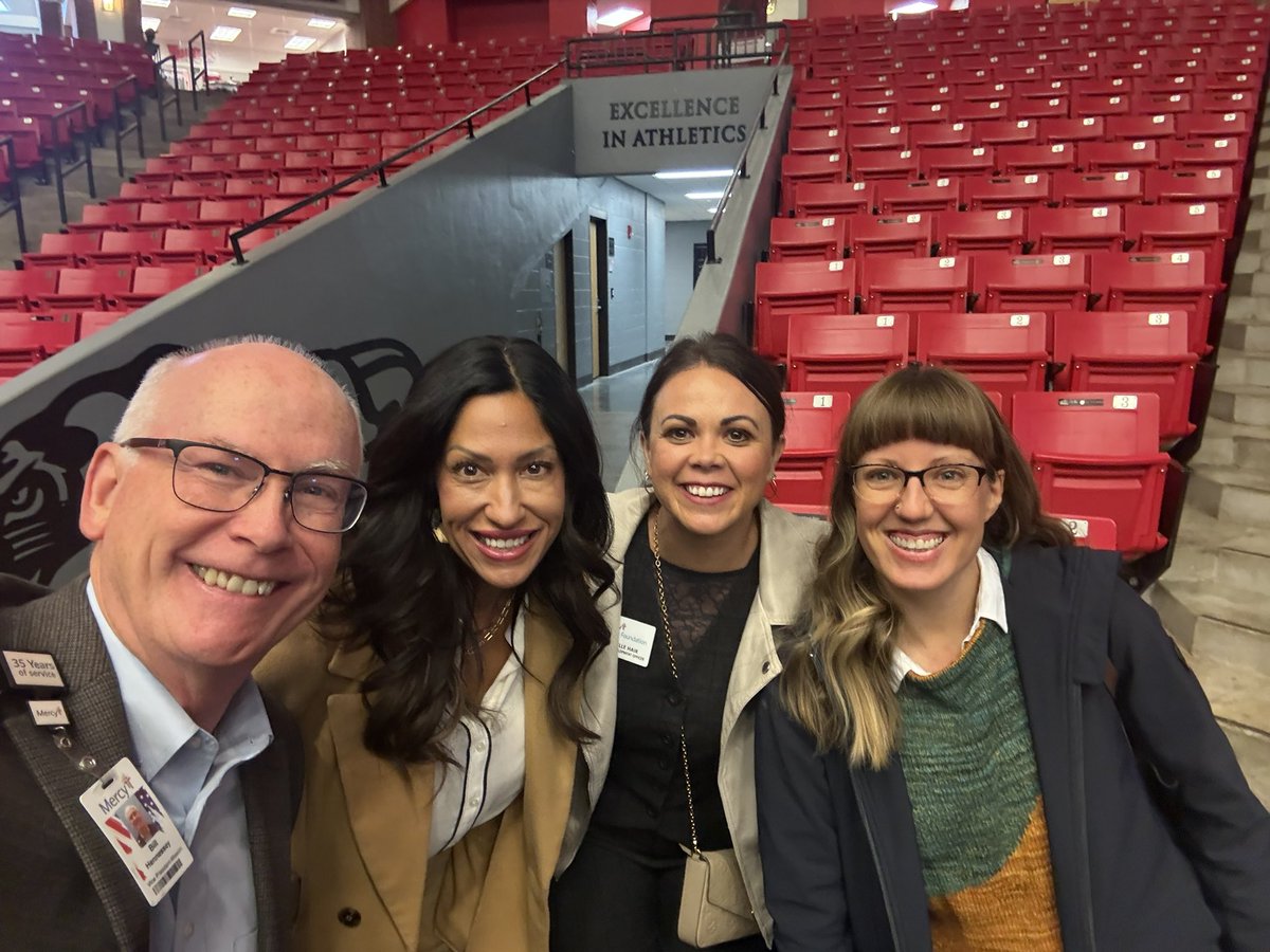 Such a great way to start out the day! Thank you Drury and Dr Frederick for hosting a terrific good morning Springfield! <a href="/SGFChamber/">Springfield Chamber</a> <a href="/drurypanthers/">Drury Panthers</a>