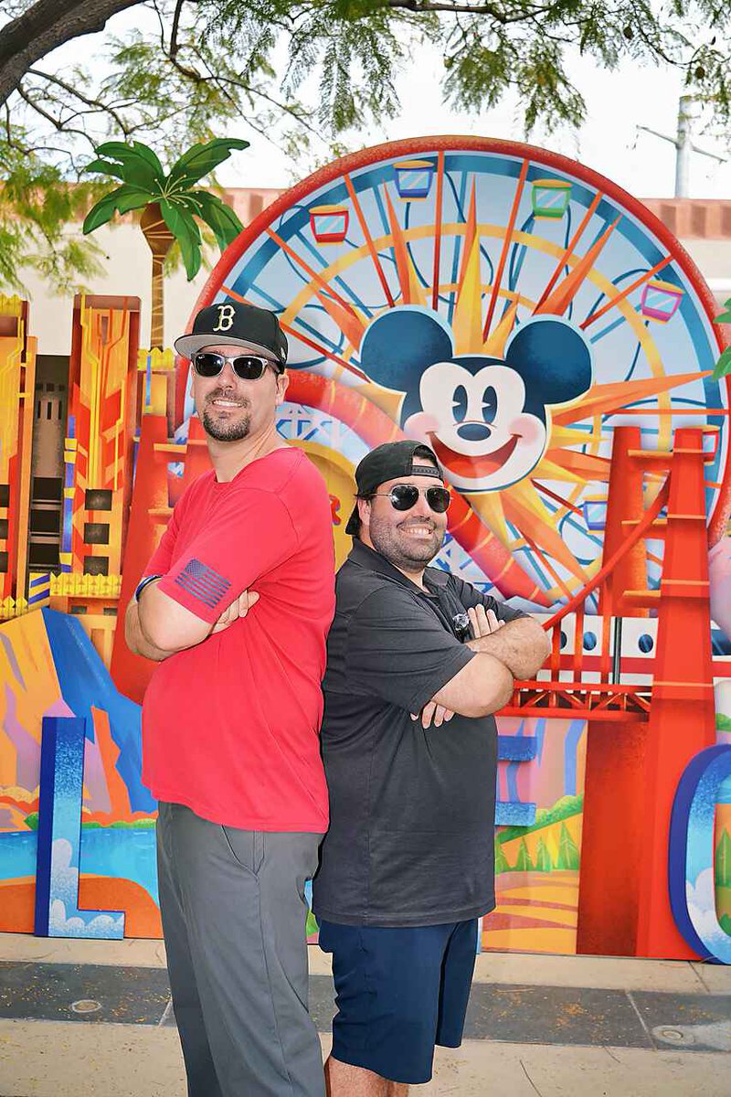 themeconductor's tweet photo. Part 2: Magic Key DCA 25th Anniversary Event in The Hyperion Courtyard shoutout to #disneylandresort for appreciating there Magic Holders!!! #dca #disneyland #magickeyholder https://t.co/edZsC3ho92
