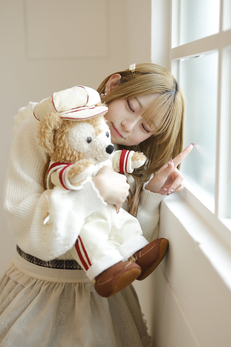 去年2月の しろちゃん（@shiro_melo6） 3枚目、しろちゃんのセーターが