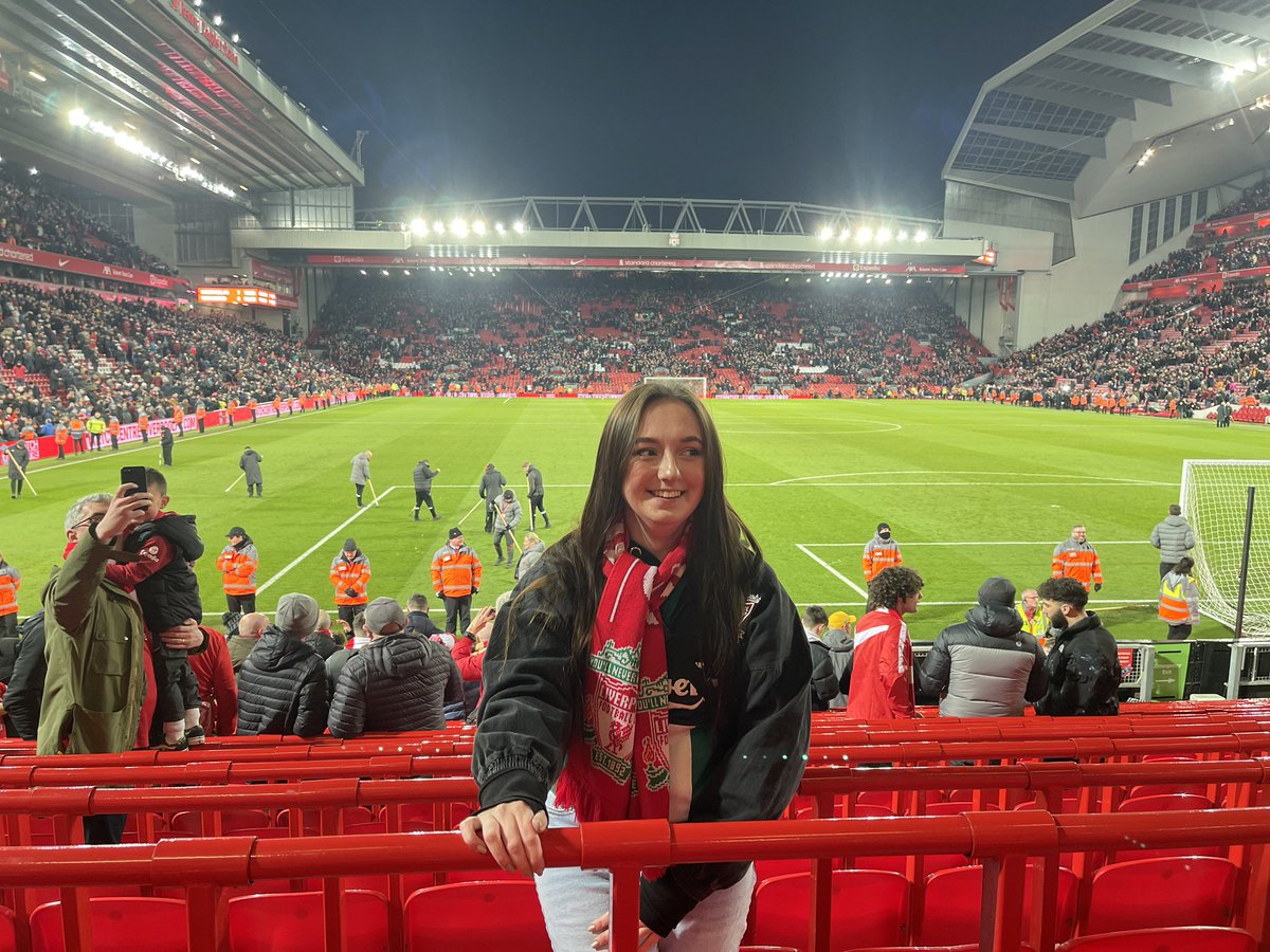 Courtney Neary tweet media