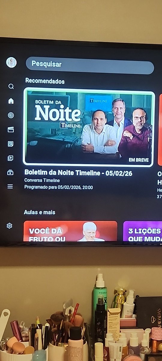 CalcagnoErica's tweet photo. @allanconta5 Já são 20h27 e nada por aqui. Inacreditável https://t.co/98YBBFFQmM