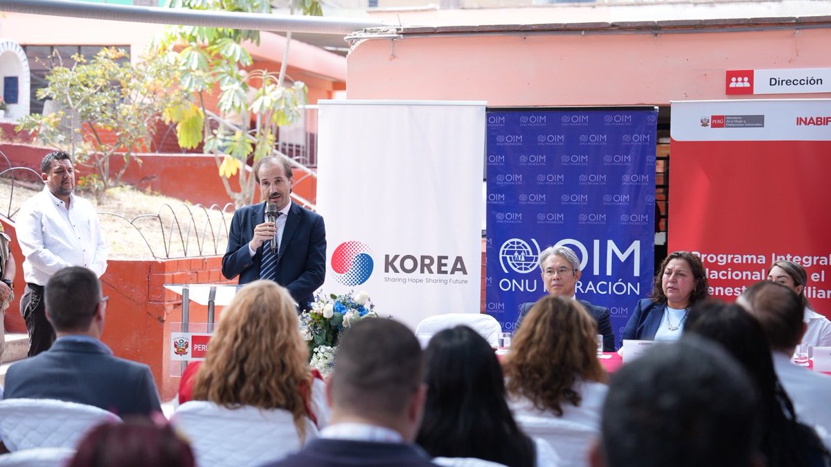 G_Crocetti's tweet photo. Es una gran alegría inaugurar, junto a la ministra del @MimpPeru , el Embajador de la República de Corea 🇰🇷y la directora del @mimpinabif , el Punto de Atención y Orientación (PAO) en el CEDIF Collique. https://t.co/0FSCcBHZe1