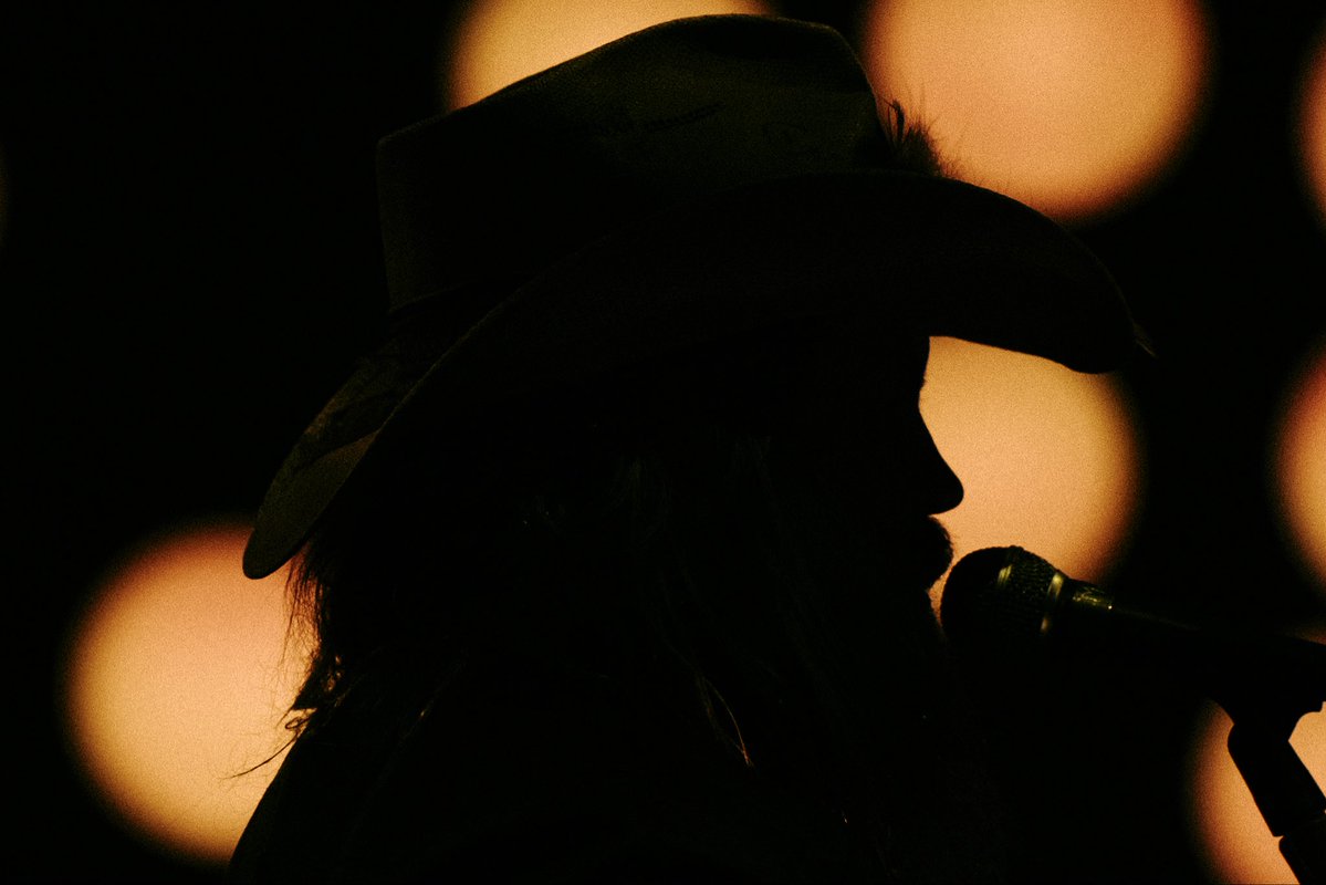 ChrisStapleton's tweet image. Las Vegas, NV, Night 1 • 2.4.2026

📸: @andybarron