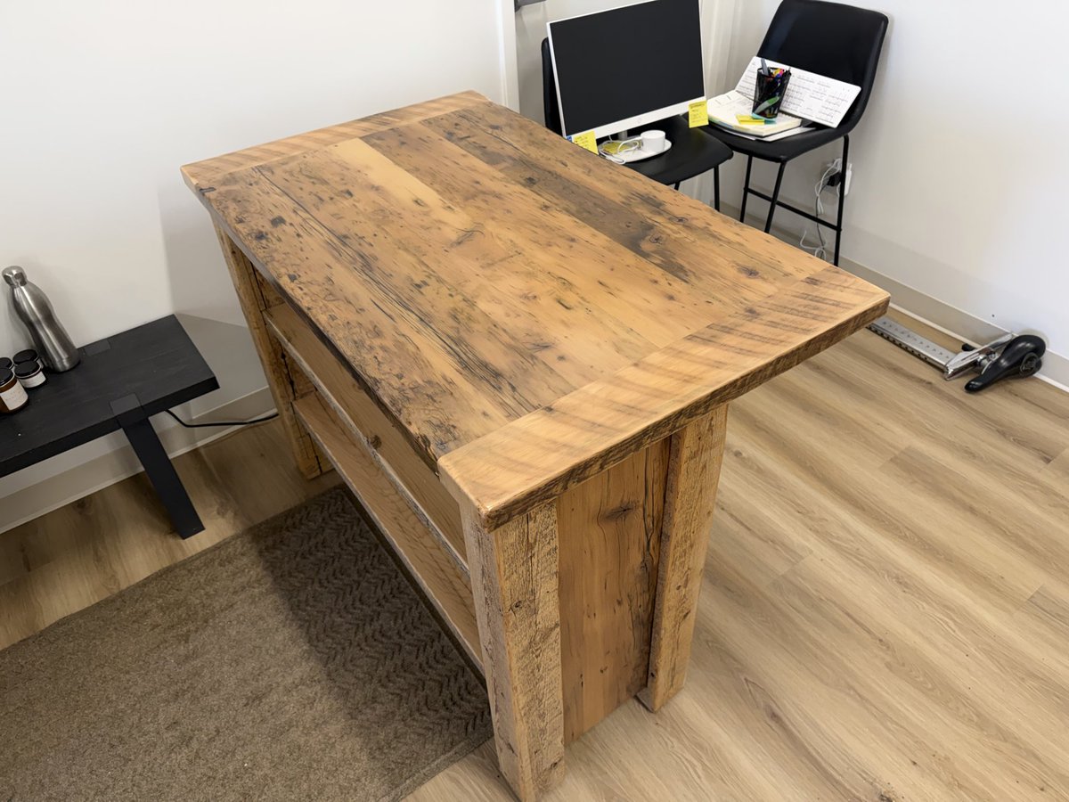 Ontario Reclaimed Barnwood Furniture tweet media