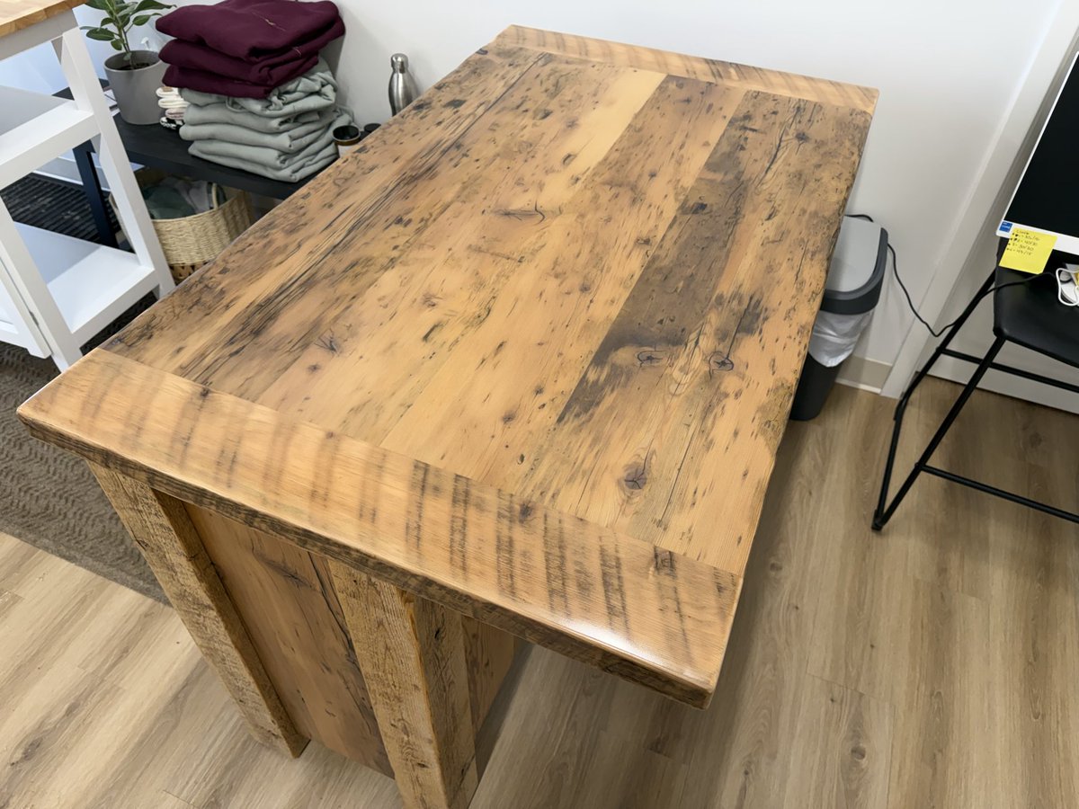 Ontario Reclaimed Barnwood Furniture tweet media