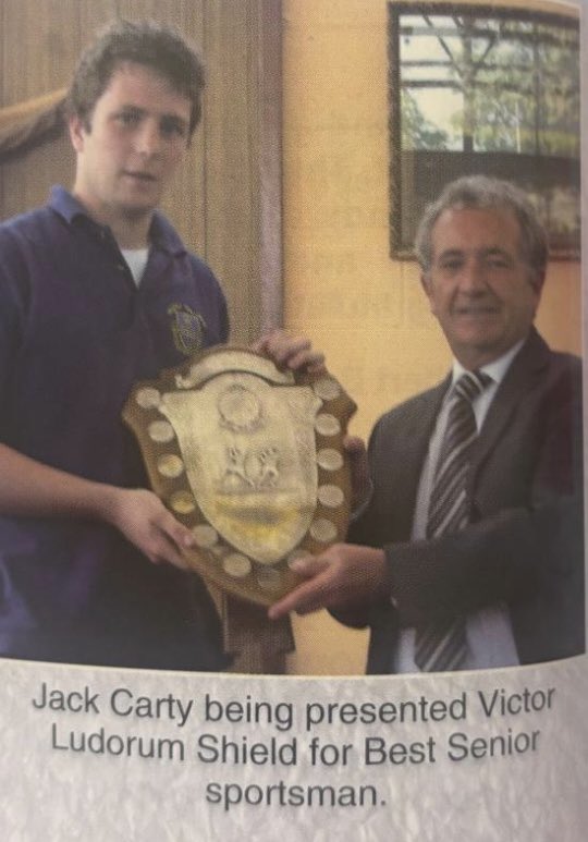 Thanks to former Marist student Jack Carty &amp; Cognitive Blends for sponsoring St. Brigid’s Patrick Collins. 
While Jack is well known for his rugby career with Connacht &amp; Ireland, he was also a very talented Gaelic football player with the Marist, St. Brigids &amp; Roscommon. 💙💛🏐