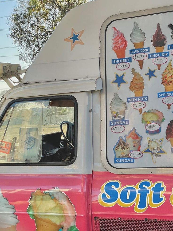 cubitoshouse's tweet photo. #spreenter AU Omegaverse

Donde Sprn, tiene un carrito de helados y, en un intento desesperado por buscar dinero, empieza a pasar a la salida del colegio.

O

Donde Gnch, que siempre le compra, intenta emparejarlo con su padre, quien se niega a tener otro lazo roto. https://t.co/4Awul9LIM5