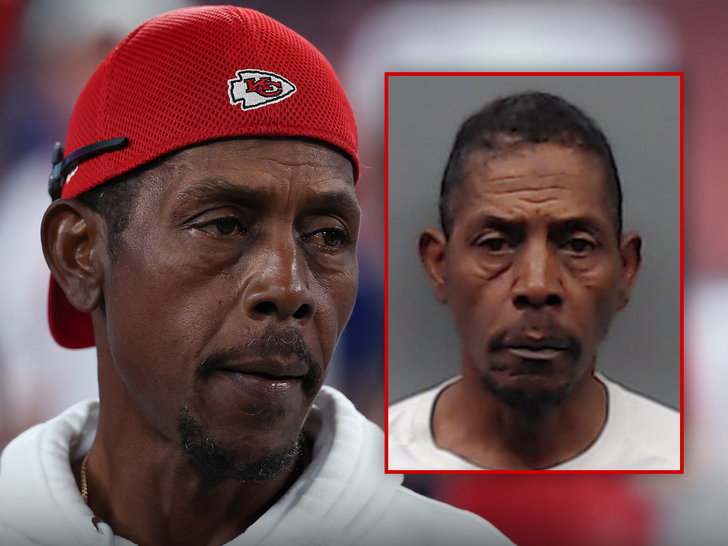 TMZ's tweet image. Patrick Mahomes Sr. was thrown in jail this week and now he's staring down the possibility of up to 10 years in prison.

Details: tmz.me/AKMlwgm