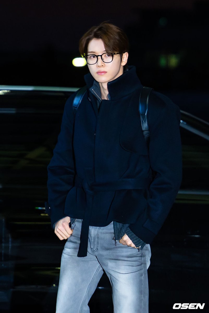 깔별로 입어준다는 거
남자의 자신감 선언이지 껄껄껄