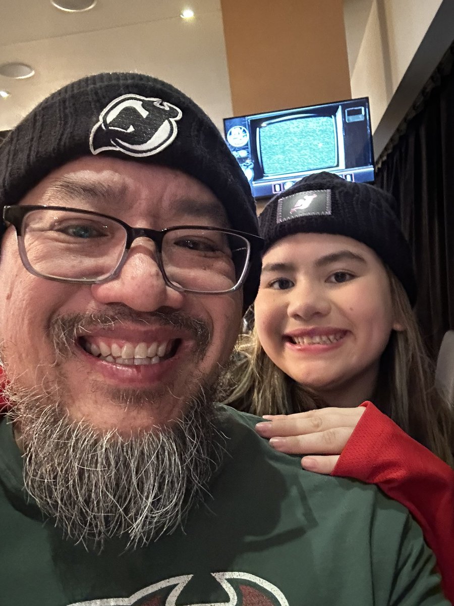 Hannah’s birthday #NJDevils game!