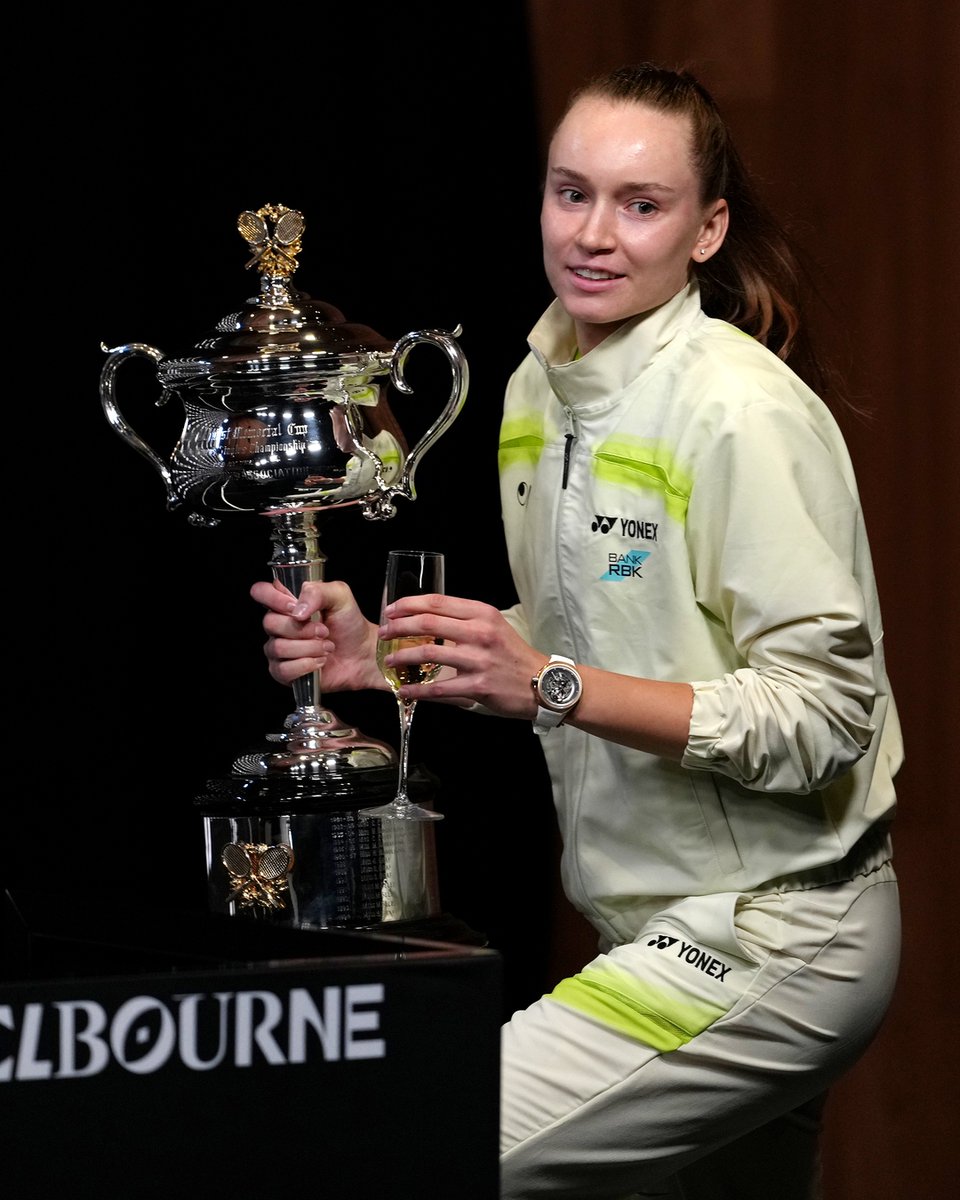 Entering the weekend with this Rybakina energy only 😎