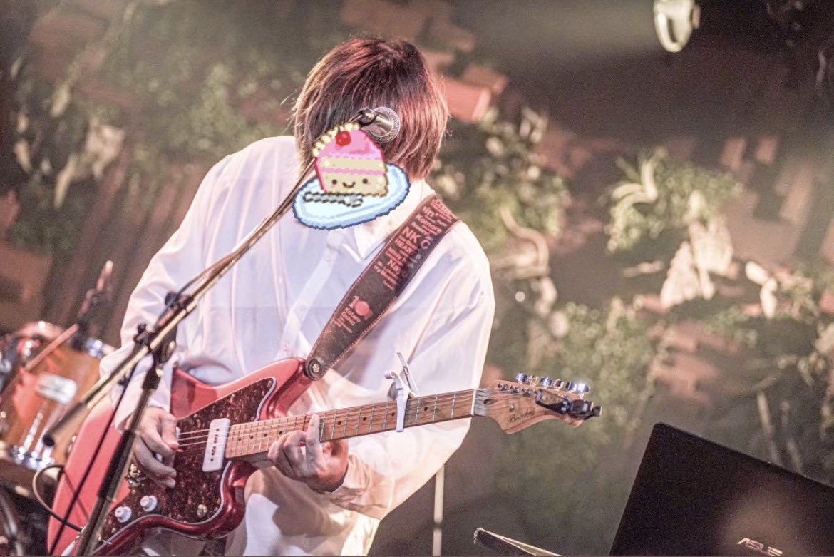 🎂本日は君影ノイズ ギター"タニシ"
(<a href="/tanishi_yade/">タニシ</a> )のお誕生日です🎂🎸

⋆⸜ ʜᴀᴘᴘʏ ʙɪʀᴛʜᴅᴀʏ ⸝⋆