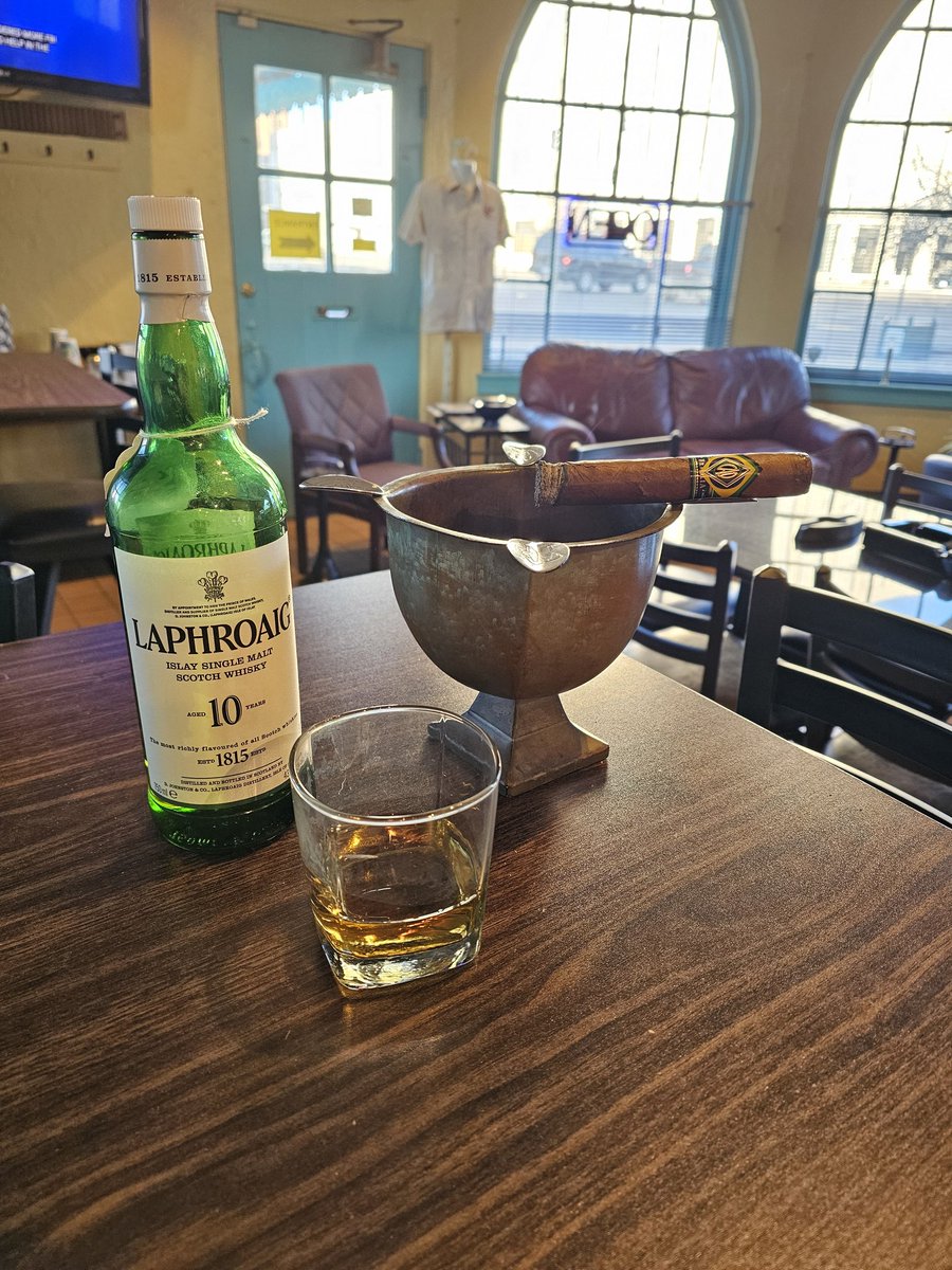 Mark Laucus tweet media