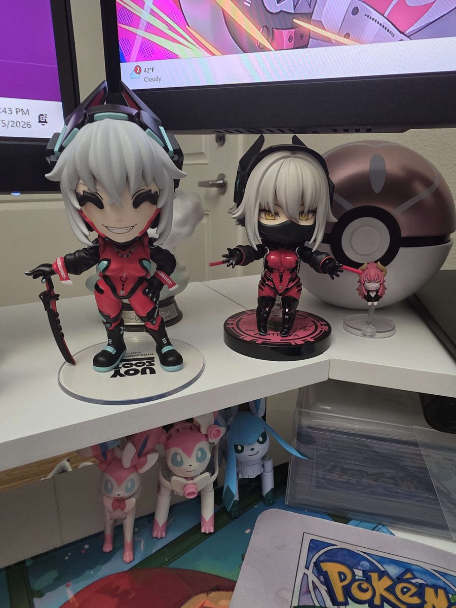 Look at what came on today!!! I absolutely love it! Goes perfectly with my other Cyber Zen! I want to thank <a href="/FarWestFox1/">FarWestFox🦊🤠</a> for getting both Cyber Zens! 
Thank you <a href="/zentreya/">Zentreya⚡🐲⚔️</a> for being an absolute legend for this amazing community! Rock on Zen! ❤️