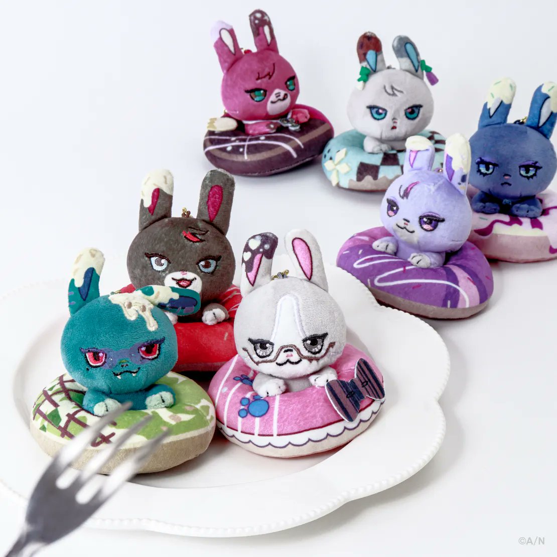 OPEN PO Nijisanji Rose Valentine Goods 💰Ribbon Bag Charm 310K