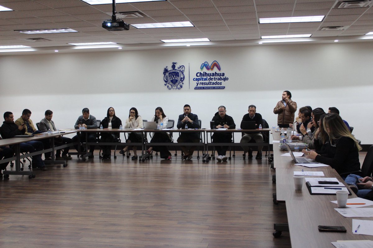 Hoy asistí a las Comisiones Unidas de Desarrollo Urbano y Hacienda. Es hora de que la ciudad se diseñe pensando en las personas. 

#MovilidadUrbana #CiudadParaTodos
#MiguelRiggs