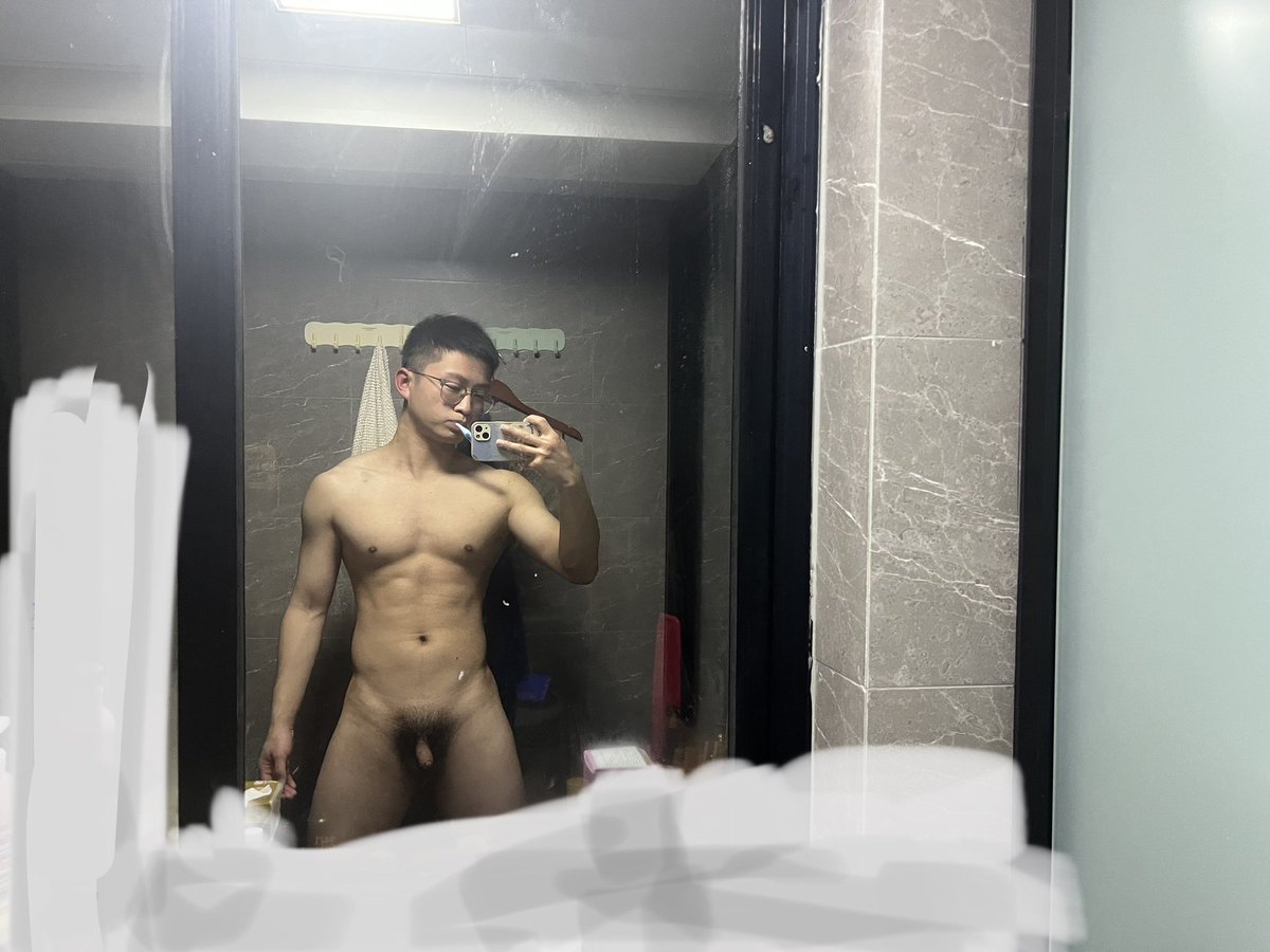 是个肌肉男 tweet media