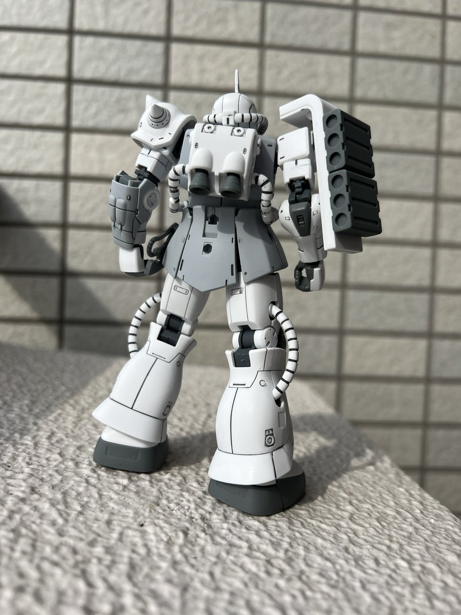 shoara1218's tweet photo. 白いザク。
・・・ガンダムベースで購入したまま積んでいた06Cのペインティングモデルです。塗装しなくてもかなりカッコイイです( ^ω^ )
#ガンプラ
#オリジンザク
#ペインティングモデル
#06C https://t.co/XMOHou2wwX
