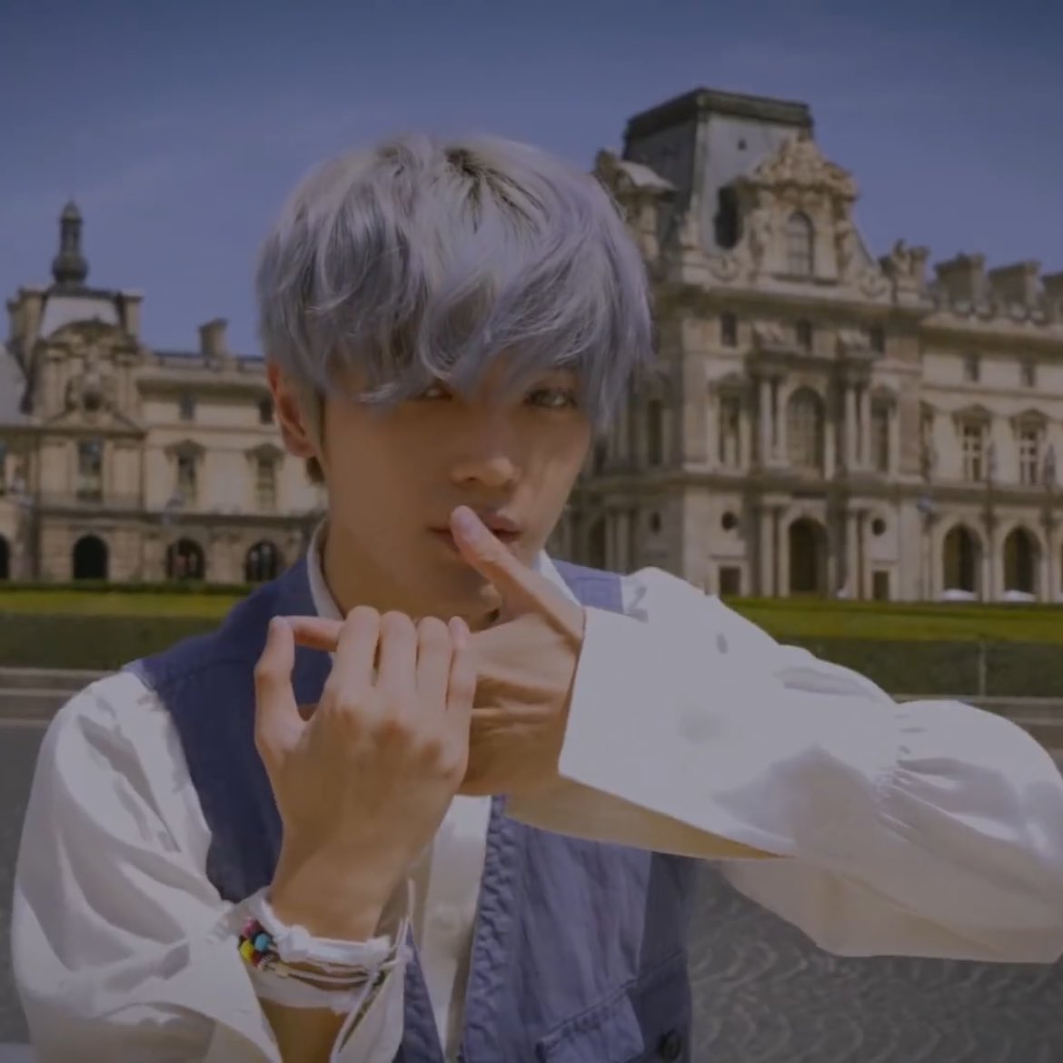 덕통사고 났던 파리스인더레인 툥
비현실적 비쥬얼과 
잔망스러운 춤에 너무 충격(p)먹었던 기억