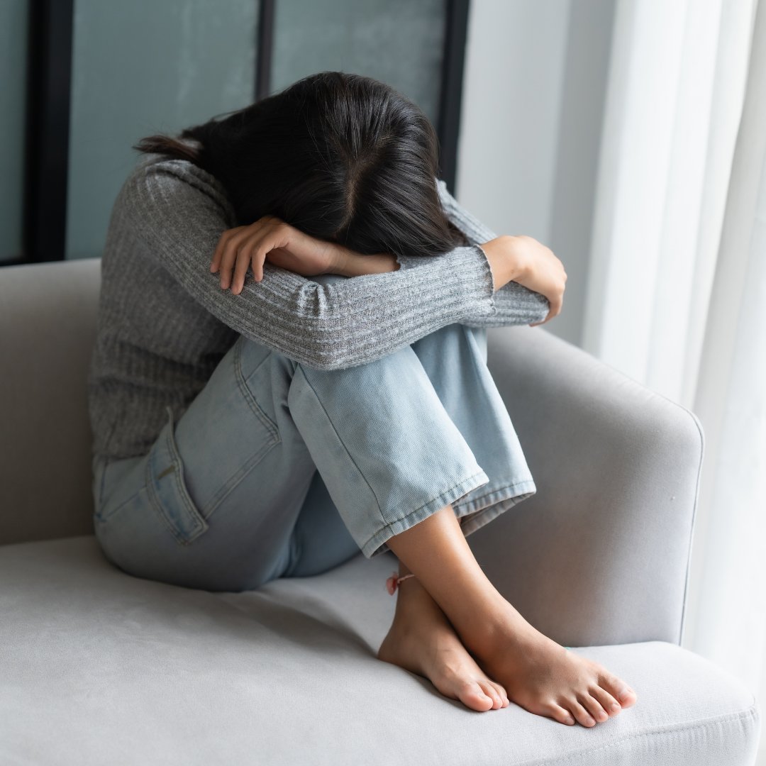 Ini cara tubuh mengontrol emosi kita:

Stres → lari
Sedih → push up
Overthinking → menulis
Malas → matikan HP
Panik → meditasi
Capek → mandi air dingin
Burnout → jalan-jalan
Marah → angkat beban
Tertekan → ke tempat hijau
Banyak pikiran → melukis
Gelisah → ibadah &amp;