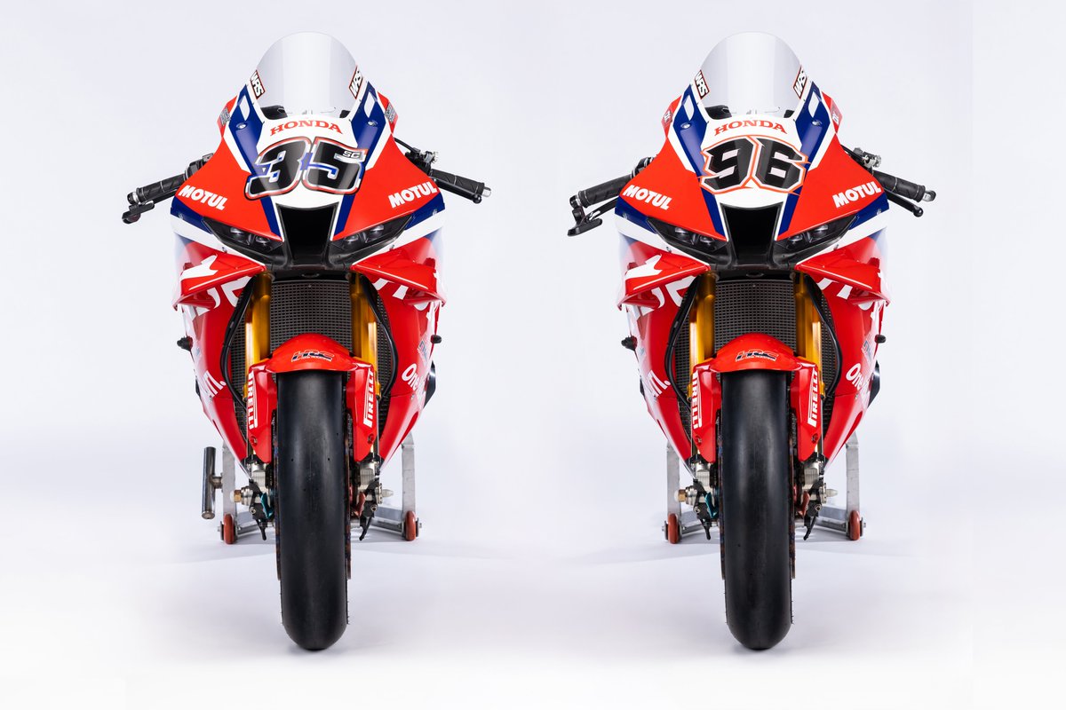 HondaMoto_HRC's tweet image. 360° of pure Fireblade attitude!

#Honda #WSBK