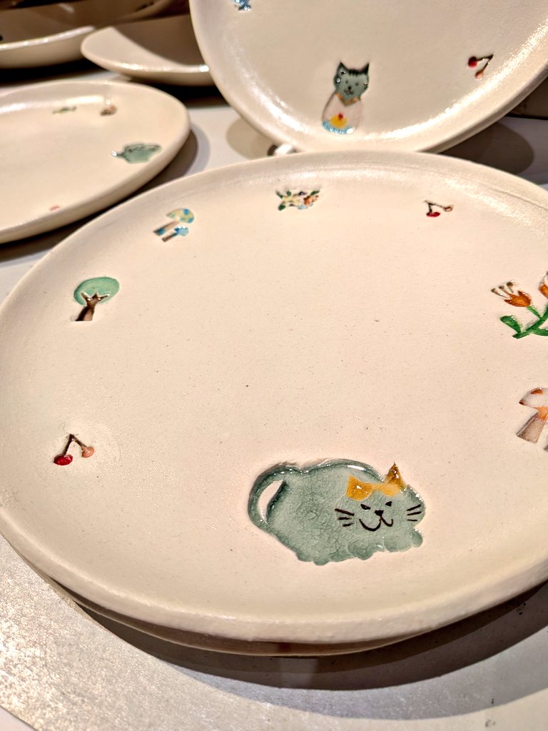 お昼に沢山お求めいただきました。ありがとうございます。
休憩したのでまた店頭に戻ります。。。
#タピエスタイル
#四条烏丸ラクエ
夜に期日前投票行くつもりだけど考えれば考えるほど悩む、、、