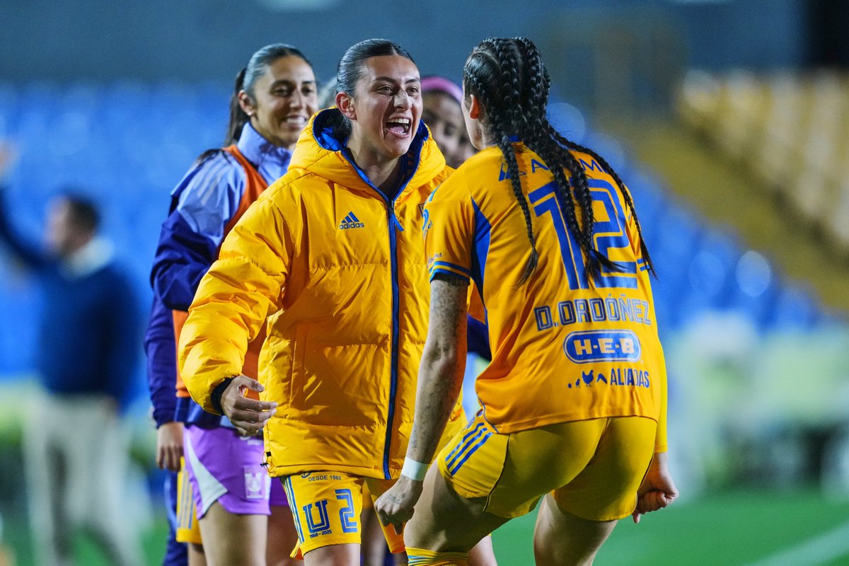 TigresFemenil's tweet photo. Sonrían, ganaron las Amazonas. 😀 https://t.co/ebtkqji2X9