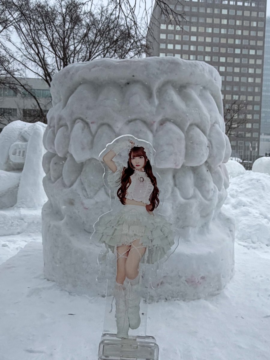 ゆなちゃん❗️ 歯の雪像があったよ〜‼️