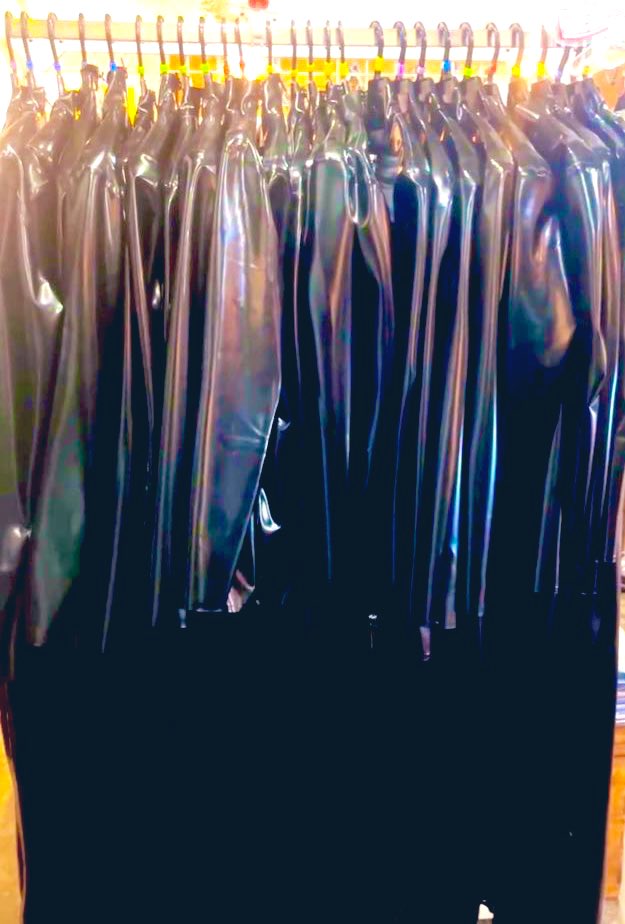 今週末の東京エルベースも絶対楽しいｿﾞ😉

🔥鞭匠 桃太郎さん<a href="/momowhips/">鞭匠 初代 桃太郎</a> の「ぷにぷにボールギャグ」

🔥GibbonBlack <a href="/GibbonBlack_EN/">GibbonBlack</a> の大量アイテム

🔥lconic <a href="/lconicjp/">lconic (ﾙｺﾆｯｸ)</a> キャットスーツ大量入荷◀︎只今3,000円引(お年玉ｸｰﾎﾟﾝ残り僅か🧧)

🔥Lina <a href="/L_Lina_momo/">♛ L i n a " ﾘｰﾅ "【公式】</a>  絶好調販売中