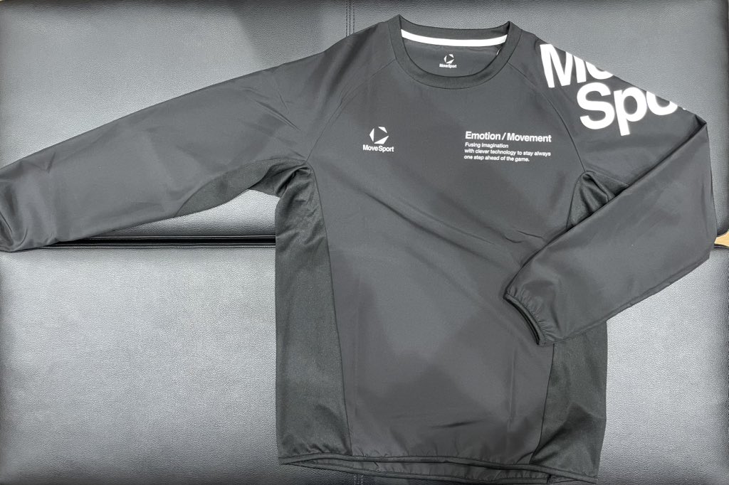 新商品ご紹介】 #MoveSport ・半袖ピステ ¥5,489 ・長袖ピステ ¥5,929