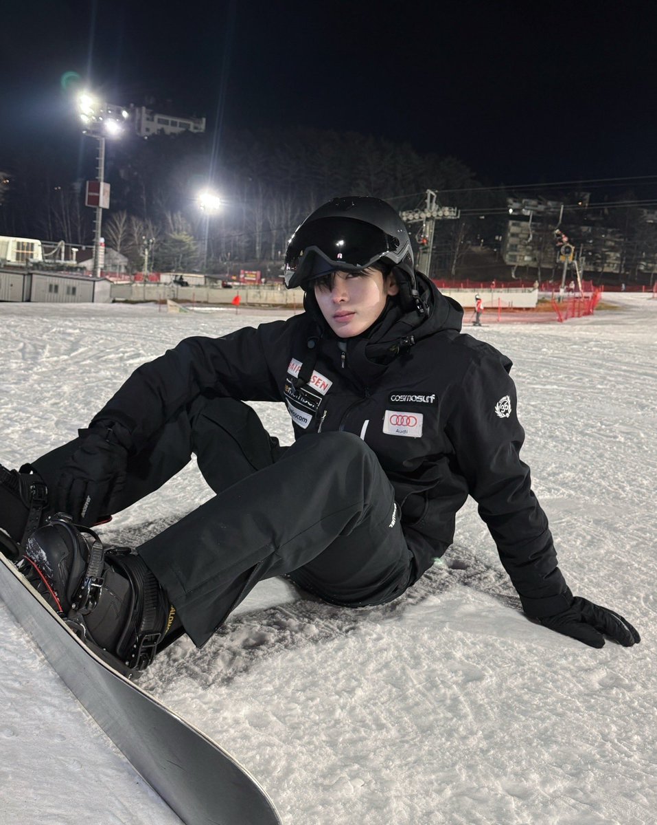 𝐒𝐚𝐧𝐭𝐚. tweet media