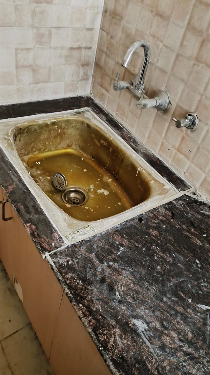 Amrapali Dream Valley - 2 AOA tweet media