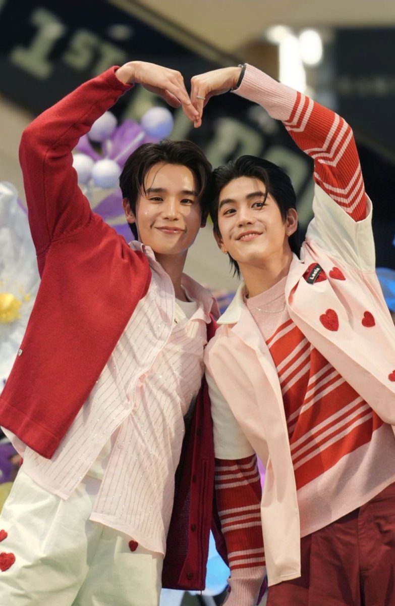 oh my god??? we're gonna be able to witness a pre-valentines-day