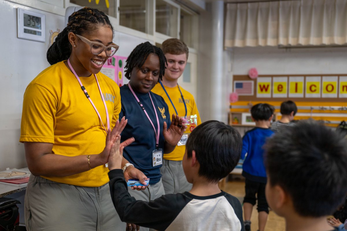 在日米海軍司令部 tweet media