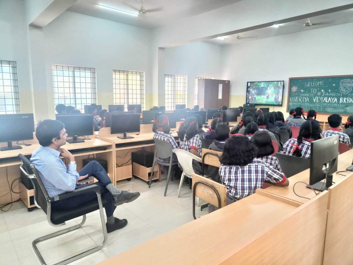 @KVS_ROBLR tweet media