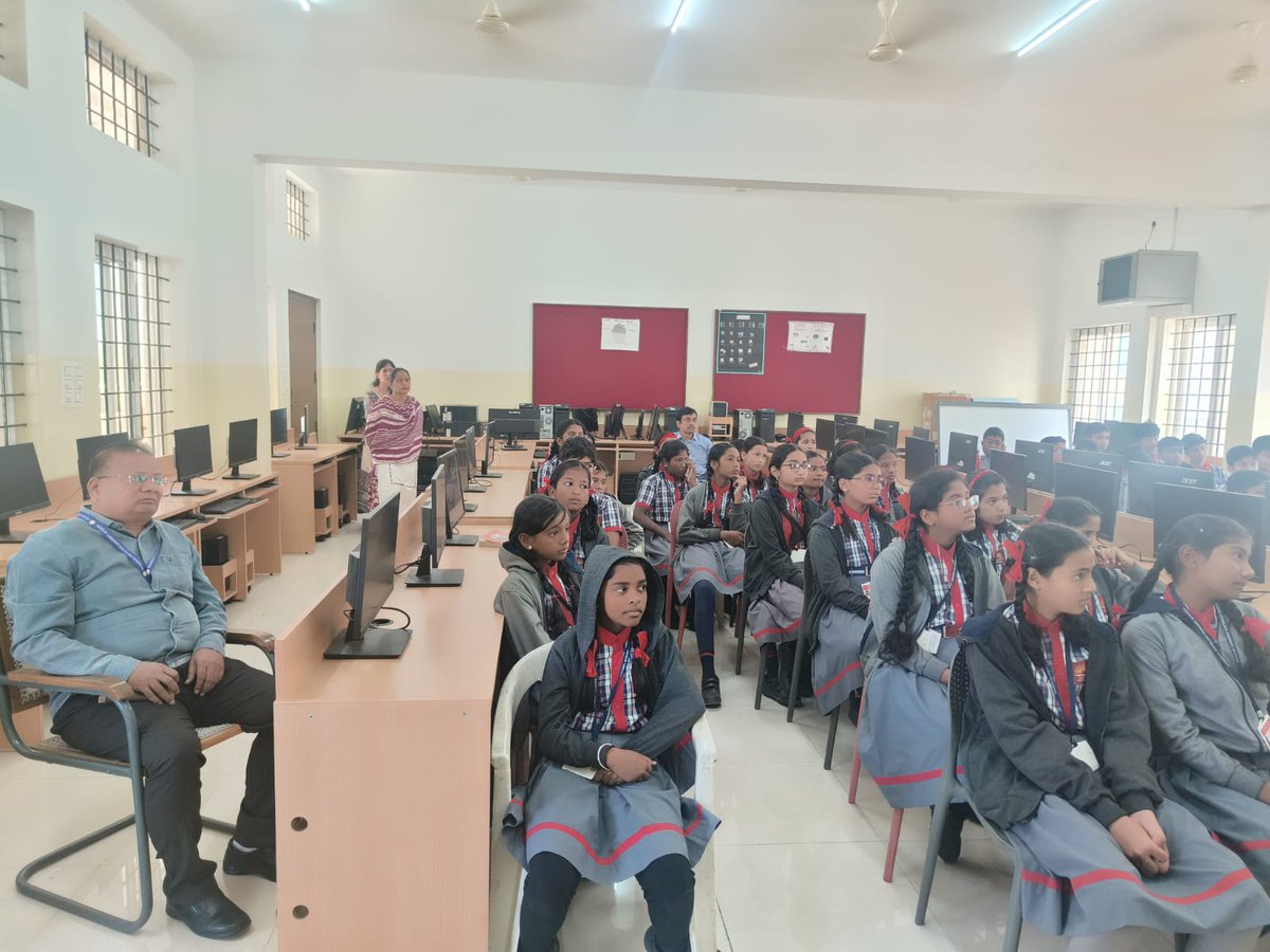 @KVS_ROBLR tweet media