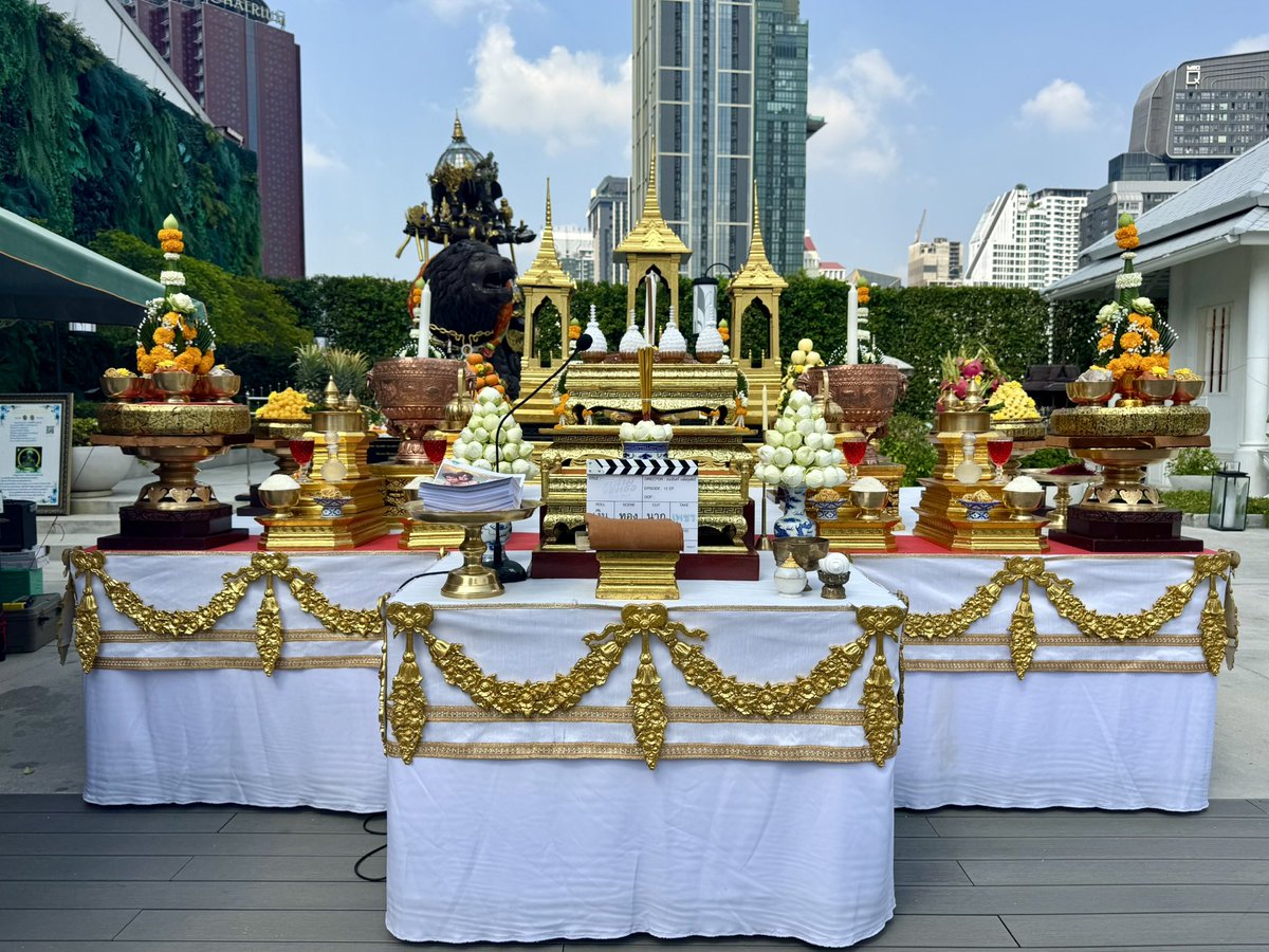 ขอให้เป็นซีรีย์ ที่ถูกค้นพบ ถูกรัก ปังๆดังๆ สมหวังดังตั้งใจ เพี้ยงงงงงง 🙏🙏

Your Third Worship
#บวงสรวงที่สามของเธอ