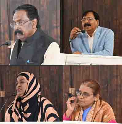AMUofficialPRO's tweet photo. #AMU International Seminar Explores Classical and Contemporary Debates in Historiography अंतरराष्ट्रीय संगोष्ठी में इतिहास लेखन में शास्त्रीय और समकालीन बहसों पर हुआ मंथन
https://t.co/PTarvD1xAo @ANI
@rashtrapatibhvn
@narendramodi @ugc_india @dpradhanbjp @EduMinOfIndia https://t.co/0KxnFBTBZA