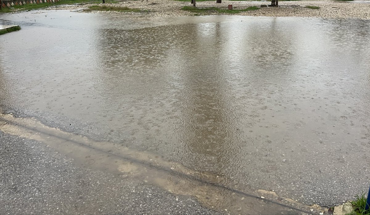 Günaydınlar
Okullar tatil olmadı.😳