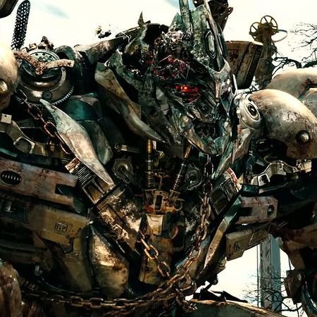 Horsecooking's tweet photo. I want to draw them so bad. Just imagine a fragile, breakable Megatron facing a cold, towering Optimus…😭 https://t.co/obH0W47dNX